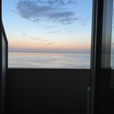 Il Balcone Sul Mare Apartment Porto Recanati Exterior photo